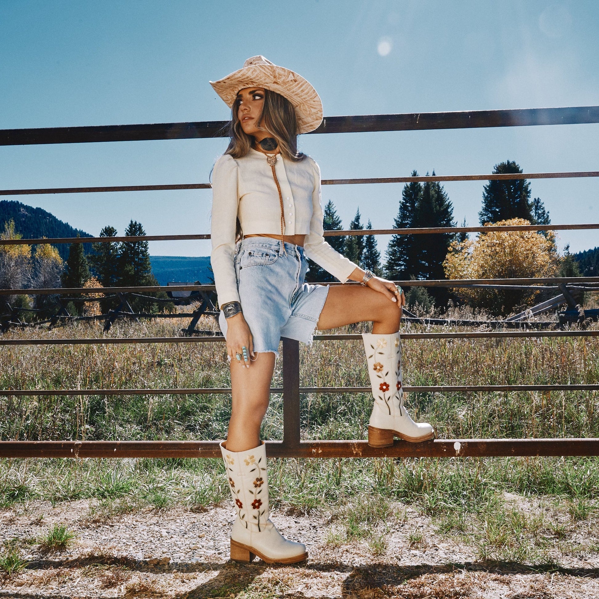 Dingo1969 BLOOM LEATHER BOOT