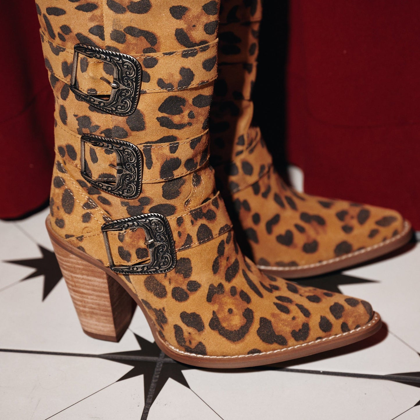 Dingo1969 BUCKED OFF LEATHER BOOT